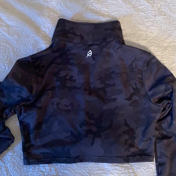 NWT P’tula crop top - Picture 3 of 4